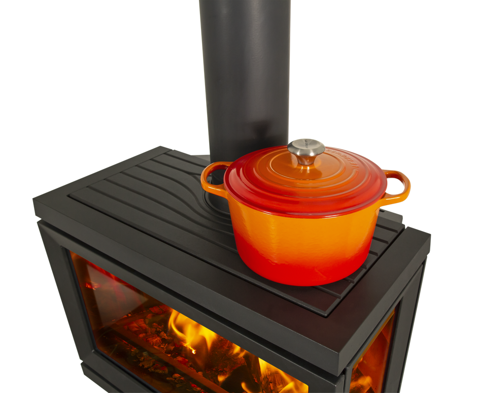 Ketinė krosnelė JØTUL F 520 LB BP, pakabinama, su trimis stiklais, juodos spalvos